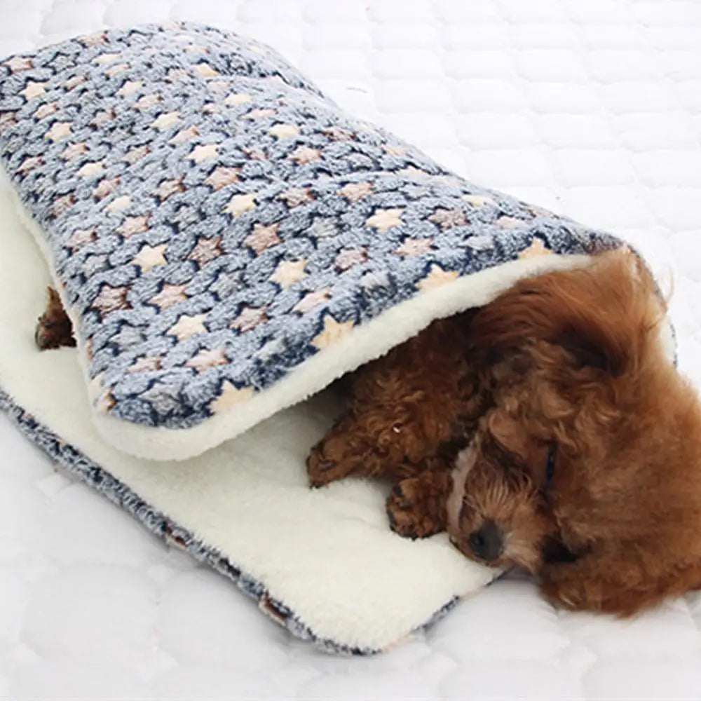 Pet Soft Pet Blanket Winter Dog Cat Bed Mat Foot Print Warm Sleeping Mattress Small Medium Dogs Cats Coral Fleece Pet Supplies