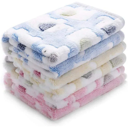 Pet Blanket Cat and Dog Bath Cleaning Blanket Coral Fleece Material Pet Kennel Mat Easy To Clean Warm and Comfortable Pet Mat