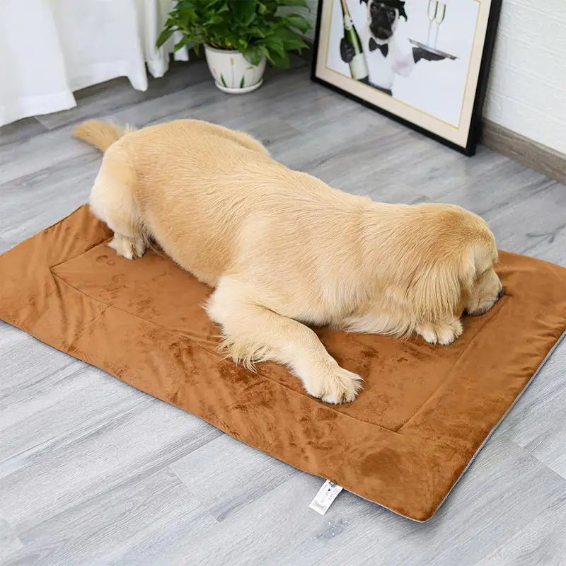 Self Heating Pet Pad Dog Bed Warmer Mat Flannel Dog Mat Elderly Pets Cat Warmer Winter Thermal Supplies Waterproof Warming Pads