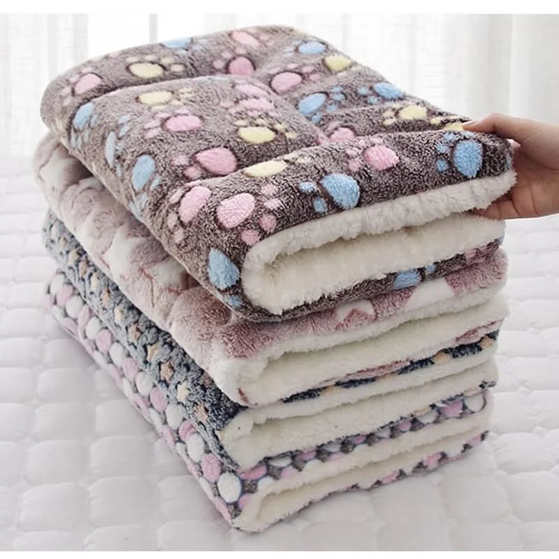 Soft Warm Flannel Thickened Pet Blanket Cat Litter Puppy Sleep Mat Washable Lovely Mattress Cushion for Small Large Dogs Dog Bed